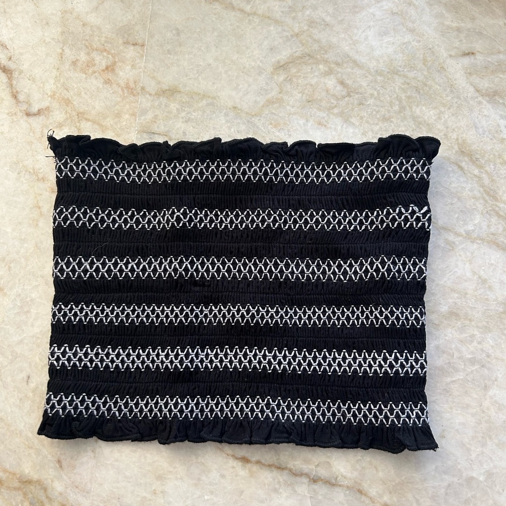 Black and White striped tube top!🤍🖤
 #summer #bandeau #crop top #cute